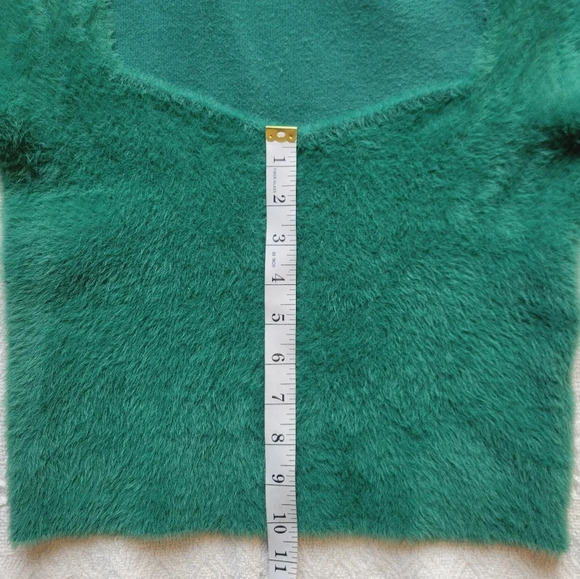 Aritzia Sunday Best Reese Fuzzy Green Cropped Cardigan - Picture 11 of 11